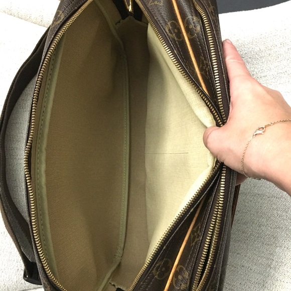 Authentic Louis Vuitton Reporter GM messenger bag brown monogram LV canv… - Picture 10 of 16